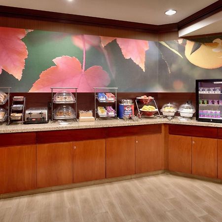 尤马万枫套房酒店 优马 外观 照片